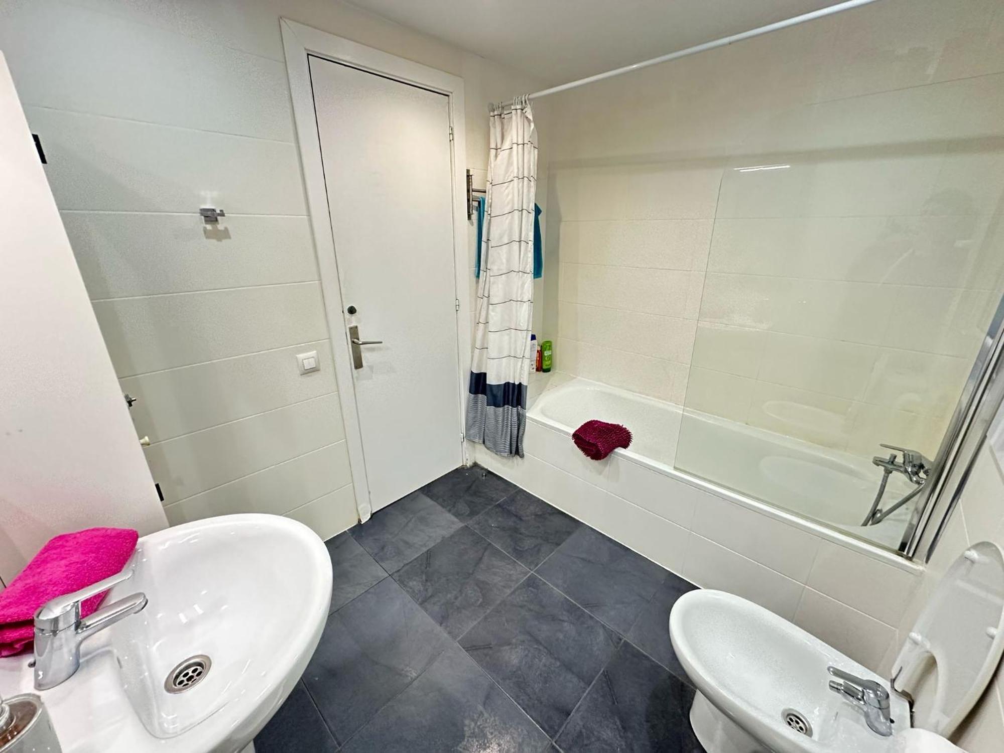 Alojamiento Nuevo Balmes Barcelona Exterior photo